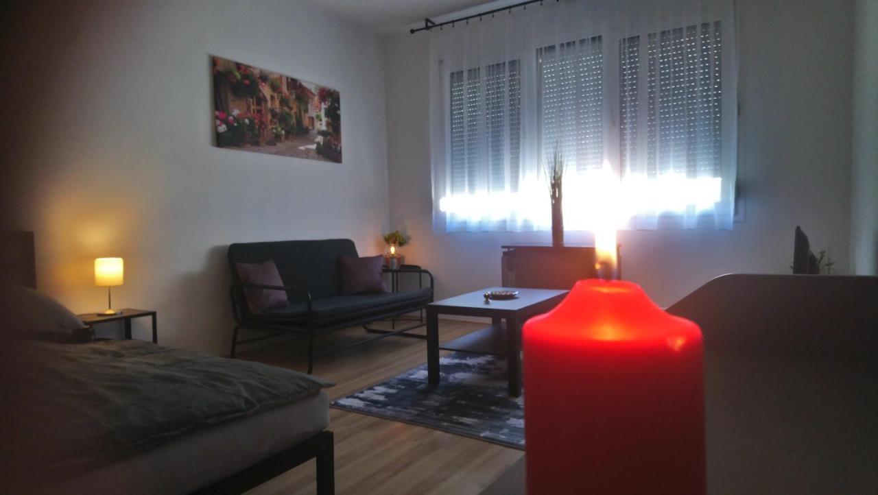Sziget Apartman Eger Esterno foto