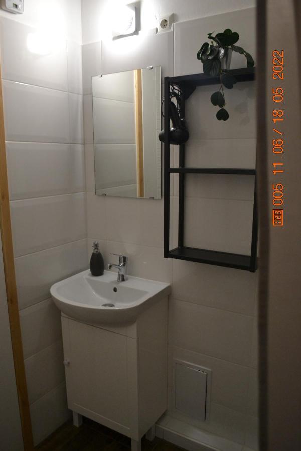 Sziget Apartman Eger Esterno foto