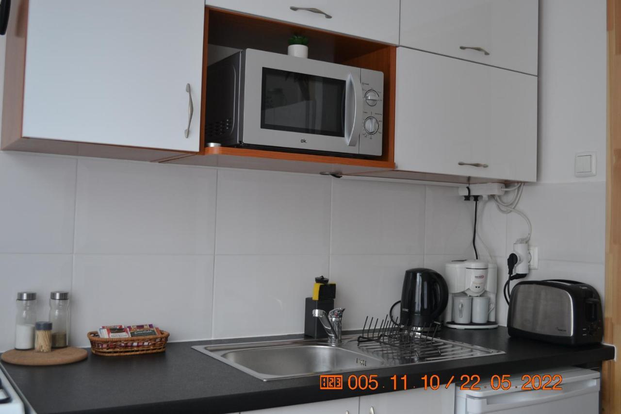 Sziget Apartman Eger Esterno foto